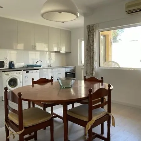 A Apartman *